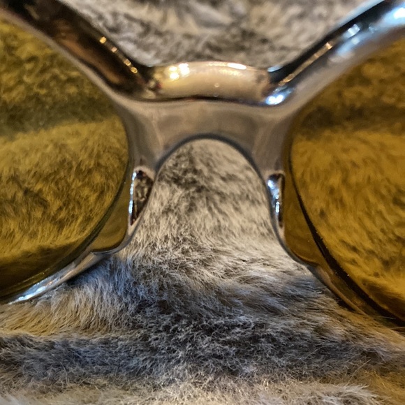 Vintage gold metal round sunglasses approximate size 62-15 $25 - Picture 8 of 10